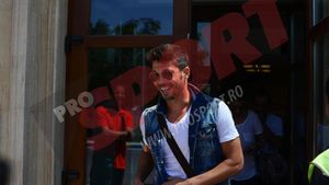 OFICIAL: Herea s-a înțeles cu Sion! FOTO - Mijlocașul a revenit fericit din Elveția. În ce condiții pleacă