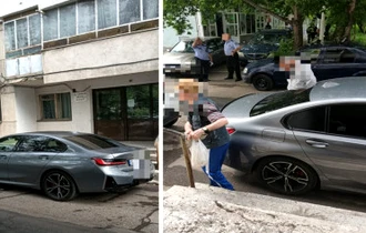 Ce a pățit un șofer din Iași, după ce și-a parcat BMW-ul în fața scării, blocând intrarea în bloc