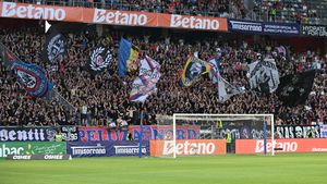 S-au săturat de războiul Becali - Talpan! Fanii FCSB, mesaj pentru Peluza Sud pe stadionul Steaua: „Asta vrem!”