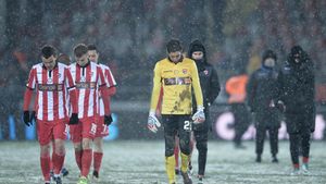 Dinamo are un nou antrenor! Conducerea "câinilor" a renunțat la varianta Gigi Mulțescu și s-a înțeles cu Florin Bratu. Când va fi făcut anunțul oficial