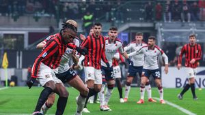 Magnații români au pus mână de la mână și devin patroni la un club uriaș de renume din Serie A! Bagă direct 190.000.000 de euro