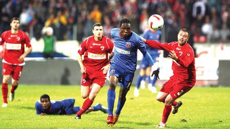 Steaua, acuzată de BLAT de un fost jucător:** "Becali cumpărase toată echipa adversă! Totul trece pe la el în țara aia"