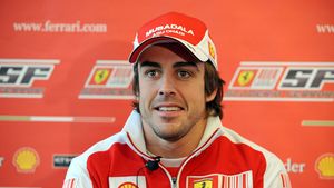 Alonso se impune în Marele Premiu al Chinei!** Kimi Raikkonen s-a clasat pe locul 2