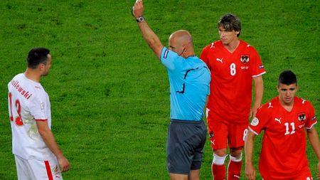 Arbitrul Webb, eroul meciul Austria-Polonia