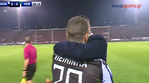 Ce nu s-a văzut la TV. Momentul în care Răzvan Lucescu i-a emoționat până la lacrimi pe fanii lui PAOK Salonic. VIDEO | Imaginile au devenit virale