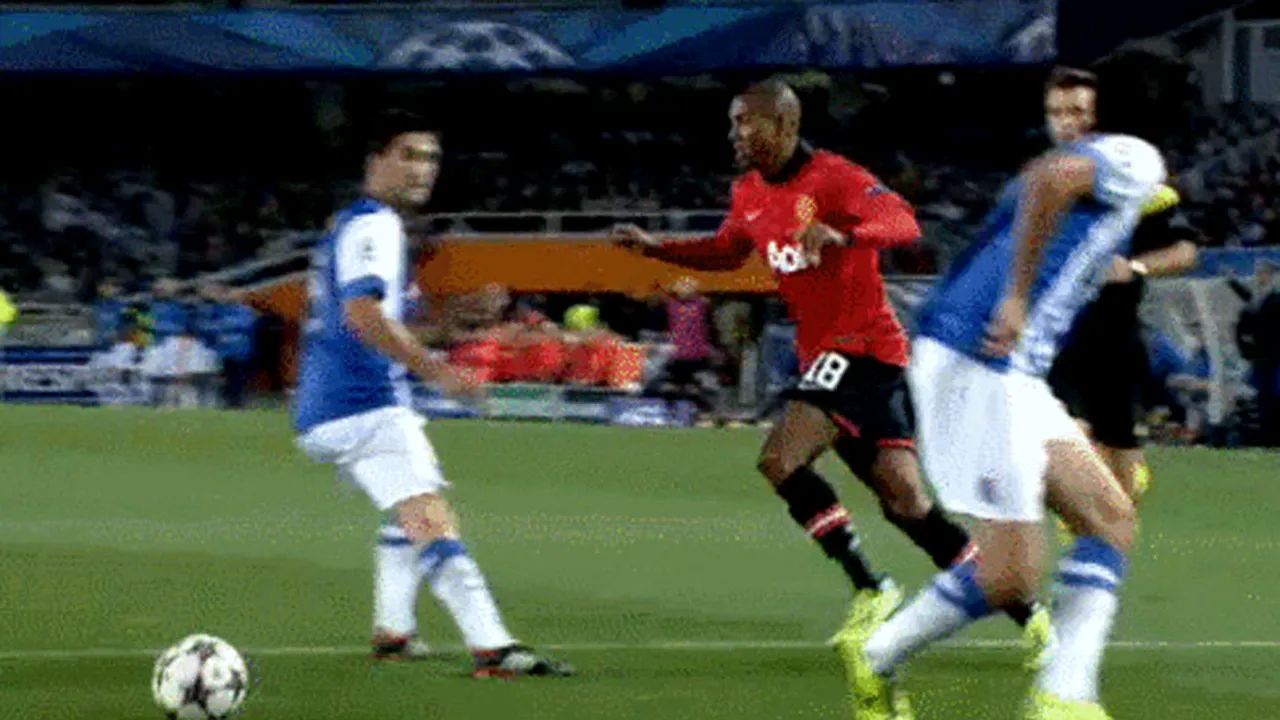 VIDEO Suporterii au fost revoltați când au văzut simularea pentru care Man United a primit penalty