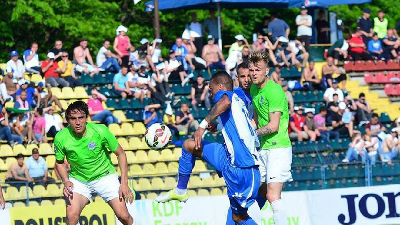 Debut foarte bun de sezon pentru Mulțescu. CS U Craiova - CSM Poli Iași 2-0. Oltenii au urcat pe podium