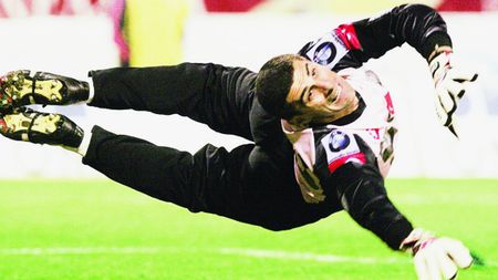 Dani Coman, portarul KAMIKAZE**