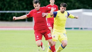 Superjucătorul de 3 milioane â‚¬ care se roagă pe Facebook să ajungă la Steaua:** "Doamne-ajută să ajung acolo! Trimiteți oferta!'