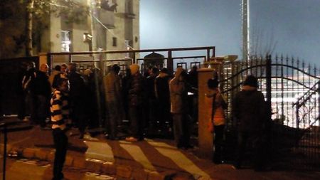 Liga Suporterilor Steliști a vândut bilete clujenilor!** Zeci de ultrași la porțile stadionului din Cluj!