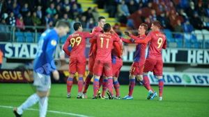 Un singur stelist nu mai 'pupă' Liga!** Becali a blocat transferurile până la intrarea în grupe, dar el are 'verde': "Dau bani de la mine ca să plece" Cine își face bagajele