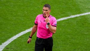 FCSB, nemulțumită total de delegarea lui Istvan Kovacs la derby-ul cu CFR. Cluj Pe cine ar fi preferat Mihai Stoica