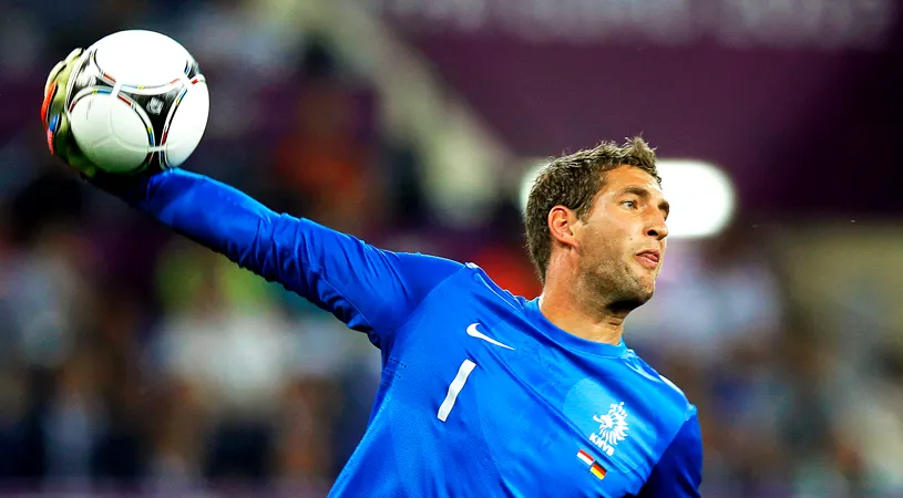 Maarten Stekelenburg va juca la Fulham