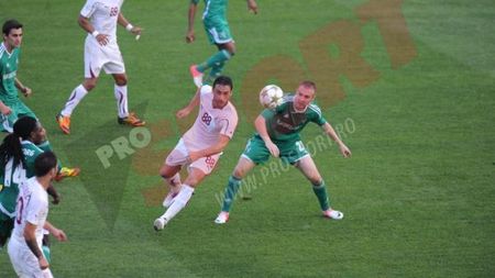 Un jucător l-a scos din minți pe Sabău:** "Dacă nu-ți place fotbalul, stai pe bancă!" Ultimatumul "Moțului": "Nu-i obligă nimeni să stea aici"