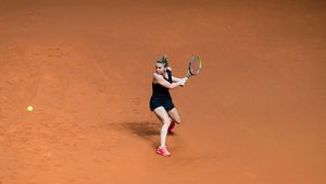 Simona Halep - Aryna Sabalenka 3-6, 2-6 în semifinale la Stuttgart. Video Online. Românca, făcută KO de adversară