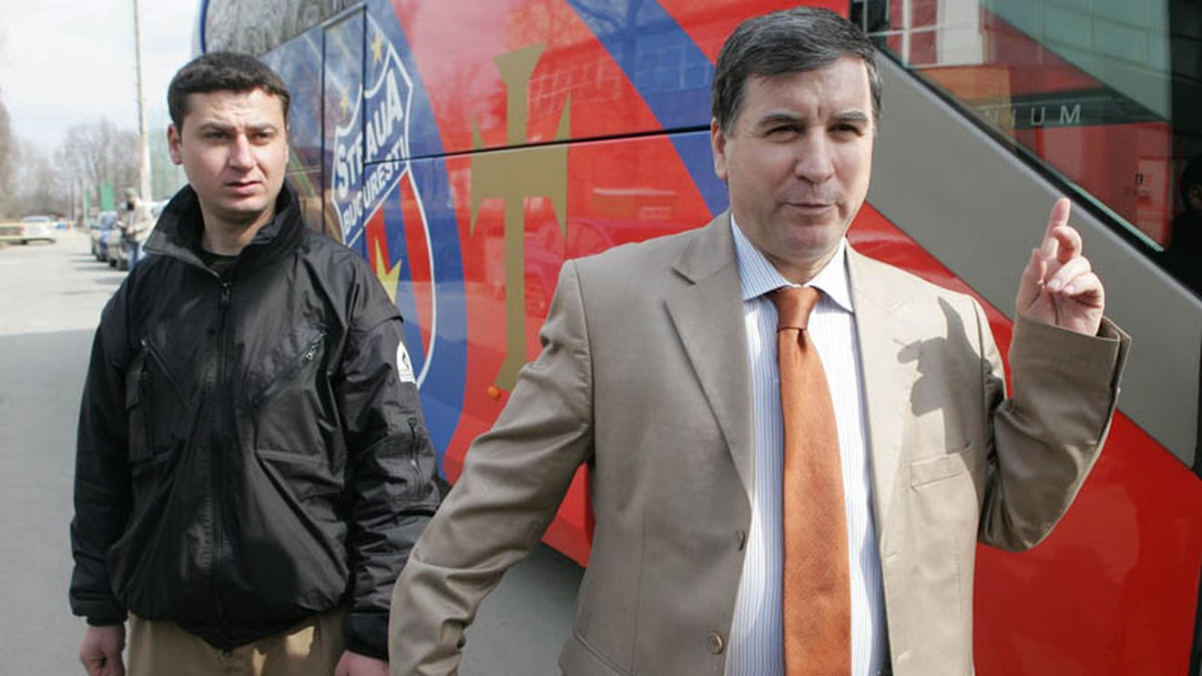 "Cine va petrece în timpul campionatului** va putrezi pe banca de rezerve a Stelei!"