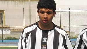 City l-a ratat din cauza permisului de muncă, Real și Barcelona au intrat pe fir!** "Galacticii" se bat cu rivalii catalani pentru un marocan de 17 ani VIDEO