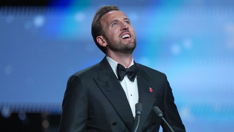 Harry Kane și-a emoționat soția în fața lumii întregi! Ce i-a spus lui Kate după ce a cucerit Balonul de Aur 2026