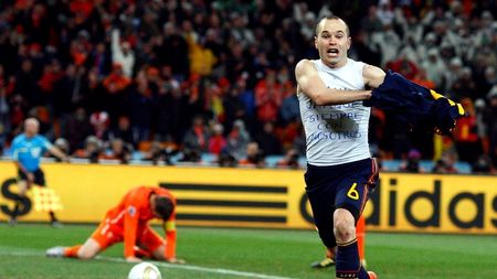 Licitația caritabilă pentru mingea Jabulani folosită în finala CM se încheie vineri!