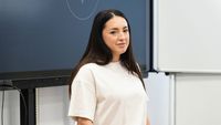 Drumul spre performanță, pavat cu multe sacrificii! Larisa Iordache a dialogat cu studenții ieșeni