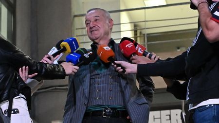 Cum a reușit Gigi Becali să îl convingă pe atacant să semneze cu FCSB, în ultimele ore de mercato! Jucătorul a acceptat imediat oferta patronului, deși totul era ca și picat