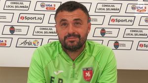 Eugen Beza s-a întors din concediul medical, admite că a avut discuții de reziliere a contractului și spune de ce nu vrea părăsească ”barca” Șelimbăr