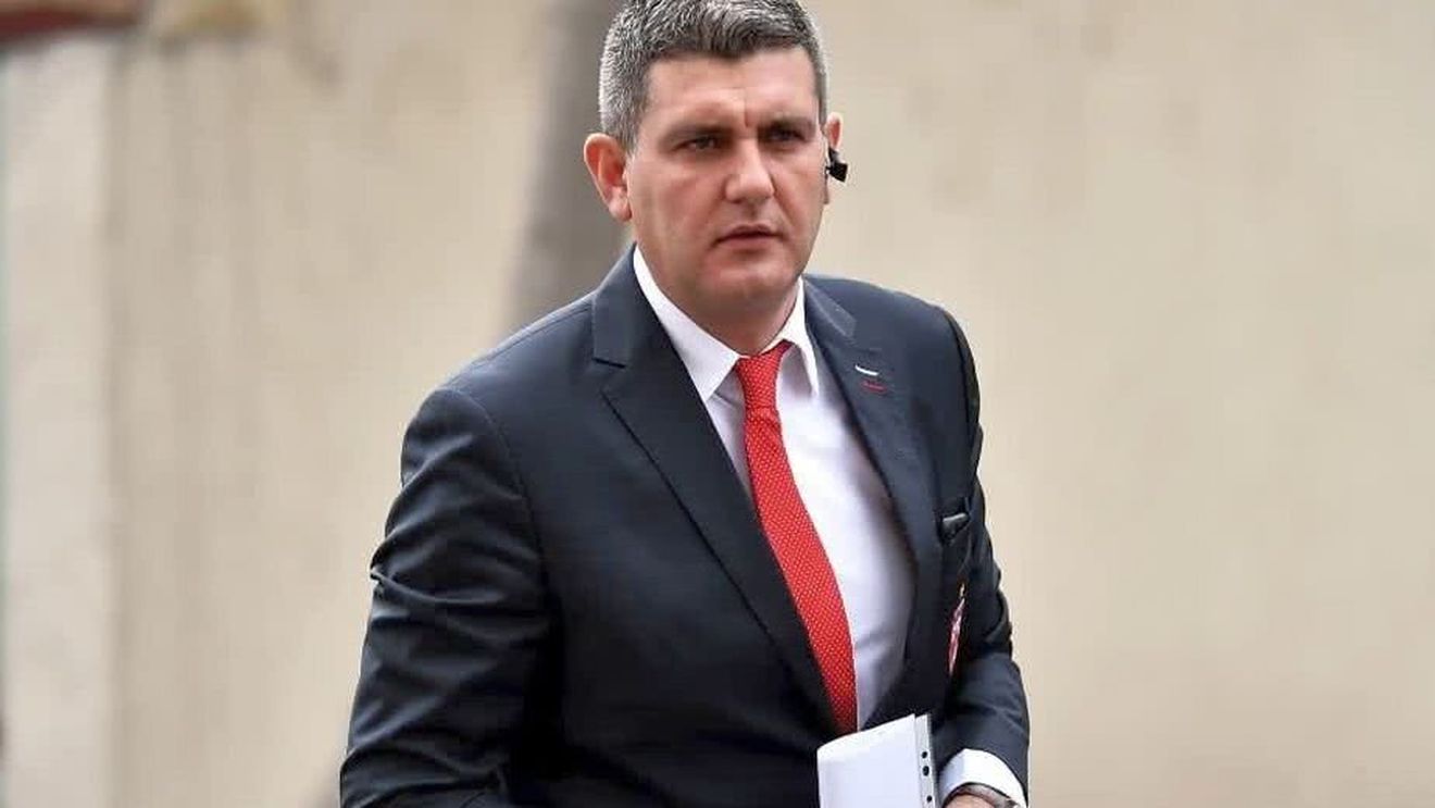 Pablo Cortacero l-a băgat în ședință pe Bogdan Bălănescu! Ce se întâmplă cu directorul general de la Dinamo + Când va avea loc întâlnirea cu suporterii | EXCLUSIV