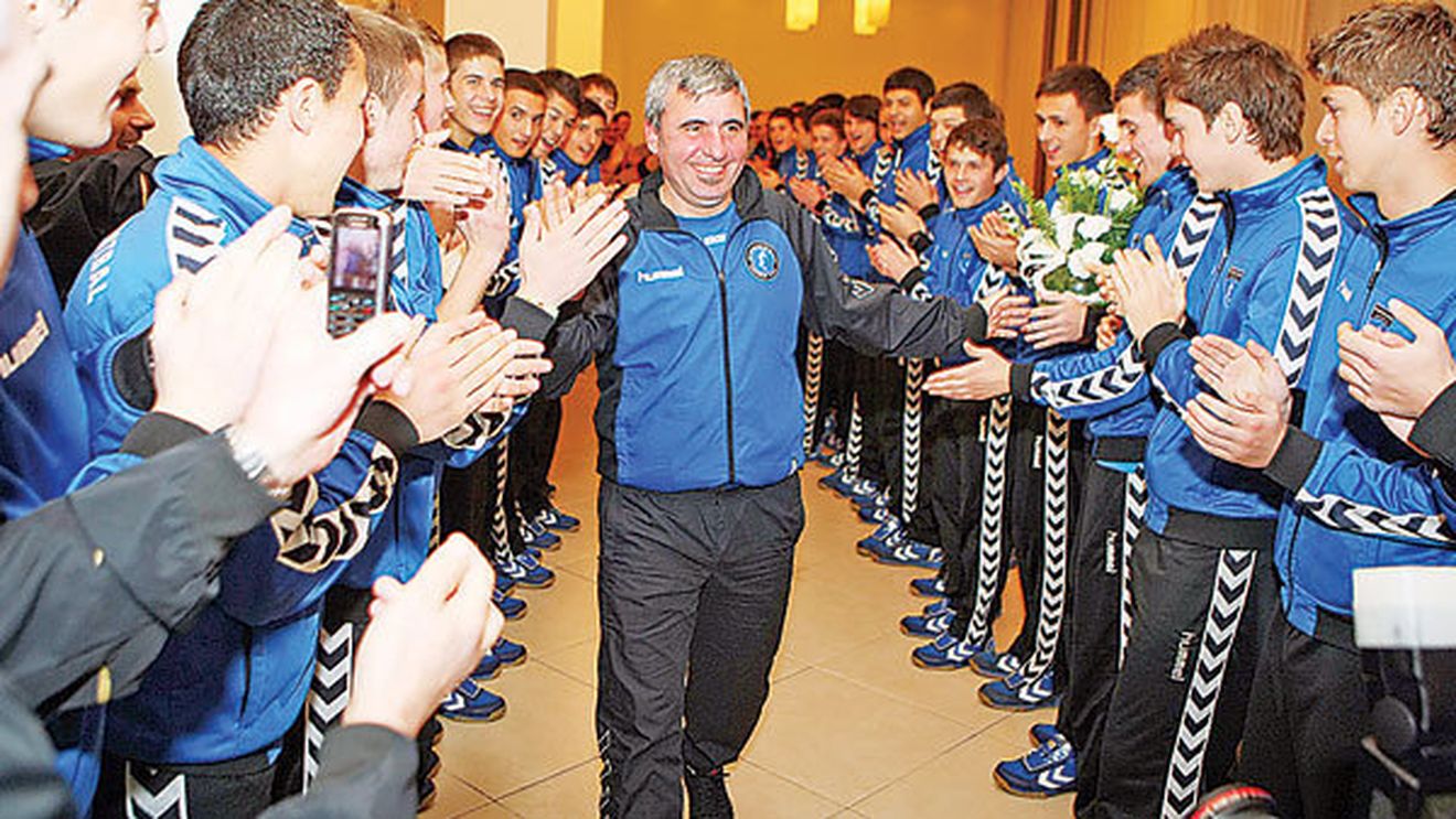 Hagi are un favorit surpriză în Liga I! Are 33 de ani și joacă la Dinamo:** "Pe el l-aș lua la Viitorul! E piesă rară"