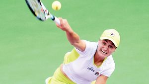 Niculescu ratează JO!** Cea mai bună jucătoare de tenis a momentului din România are mâna în ghips și nu poate merge la Londra