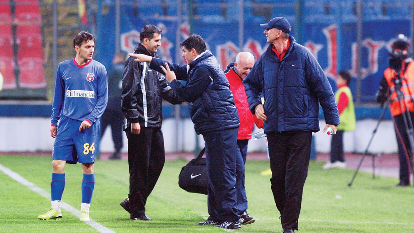 Surdu, expulzat de la Steaua!