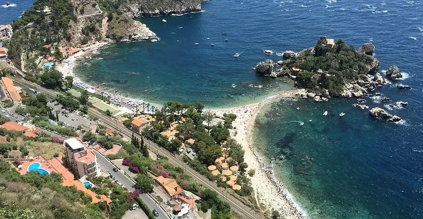 Grecia și Italia și-au redeschis plajele pentru turiști! Ce reguli de protecție trebuie respectate