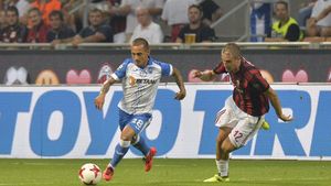 N-a fost DEVIS! AC Milan - CS U Craiova 2-0, după reușita lui Bonaventura și golul din offside al lui Cutrone. Mitriță a ratat incredibil la 1-0 pentru "diavoli"