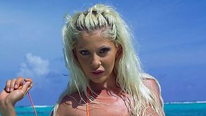 FOTO** Și-ar înșela soțul cu Mutu: "Nu văd ce femeie i-ar putea rezista!"