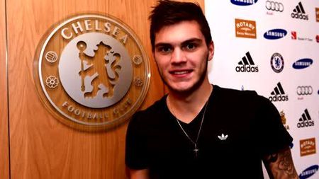 OFICIAL | Chelsea a transferat un mijlocaș brazilian de 19 ani: "Sunt fericit că am semnat cu campioana Angliei"