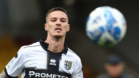 Dennis Man a marcat un nou gol pentru Parma, în deplasarea cu Benevento! A înscris sub privirile lui Alin Toșca și a bifat a doua reușită în doar două etape | VIDEO