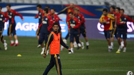 "Răzvan a semnat cu Rapid înaintea meciului cu Bosnia!** La cât e de bun, ar trebui pus și la Rapid, și la tineret"