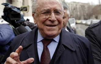 Viitorul președinte al României. Ion Iliescu, mesaj pentru români: Să nu creadă că cei care tac nu fac