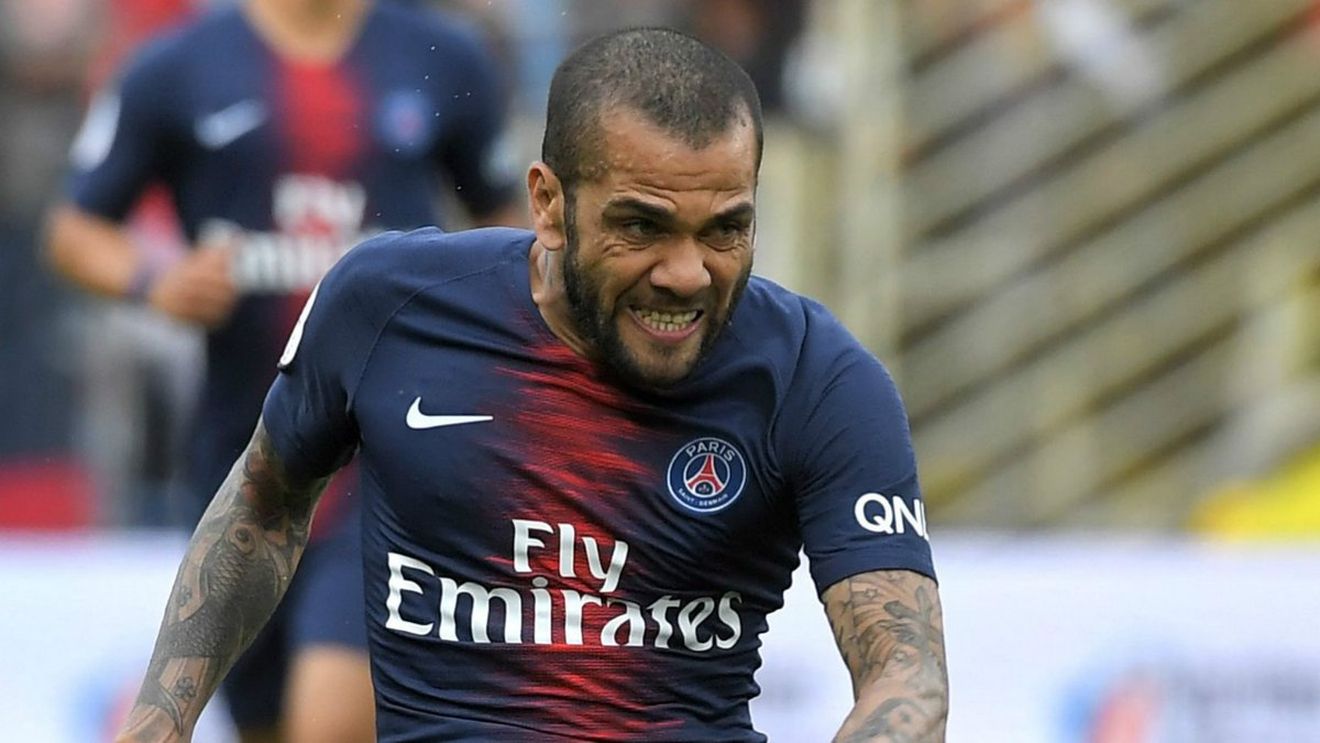 Căpitanul Braziliei va rămâne fără echipă. Motivul din cauza căruia PSG și Dani Alves nu s-au înțeles. "Barcelona este casa mea"
