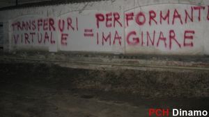 FOTO Fanii "câinilor" s-au răsculat din nou după ratarea lui Paul Pârvulescu: "Adio titlu!"** Badea și Săvulescu trebuie să își cumpere din nou "lavabilă"