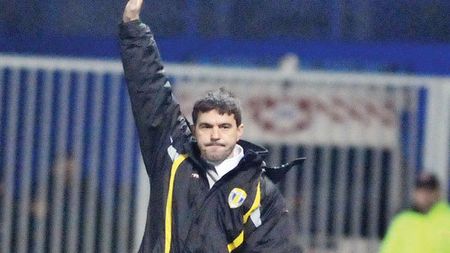 S-au antrenat în sala "Leonard Doroftei"
