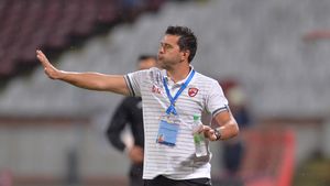 Moment tensionat la ultimul antrenament al lui Dinamo! Cosmin Contra s-a enervat teribil: "M-am săturat să vă zic lucrul ăsta. Vă trimit în tribună!"