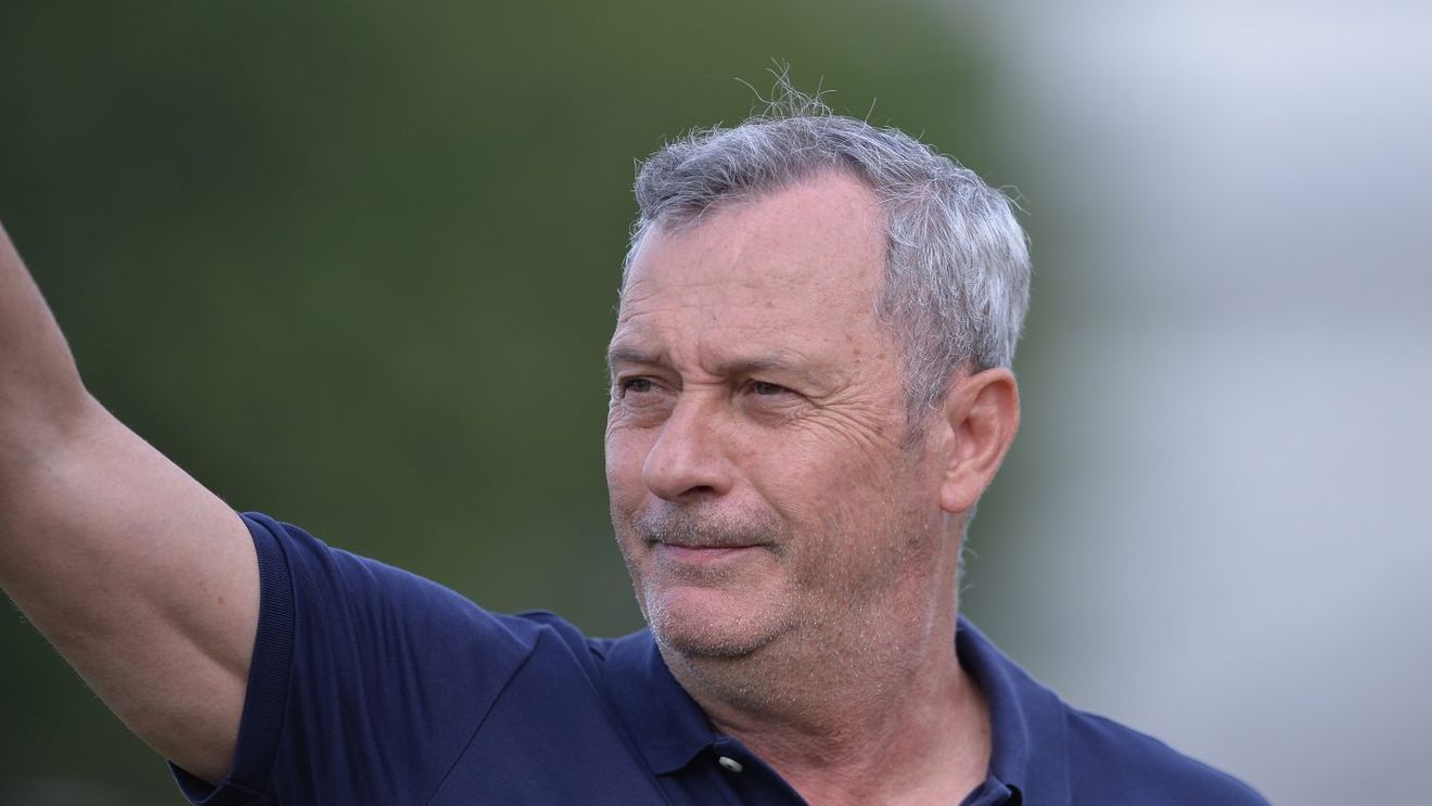 Mircea Rednic, ridicat în slăvi de Adrian Porumboiu. „Nu-i găsești hibe! E de apreciat că merge într-o zonă crepusculară!”