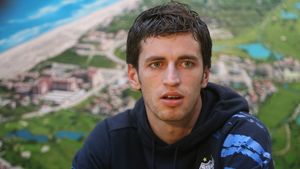 LOVIN**escu: "Aș putea scrie o carte despre conflictul Gigi - fani!"