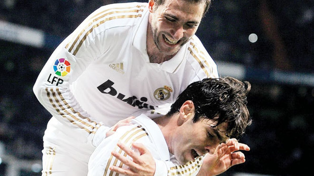 Real Madrid, 10 pe linie!** "Galacticii" au 10 victorii consecutive în Primera și se mențin la 10 puncte de Barcelona