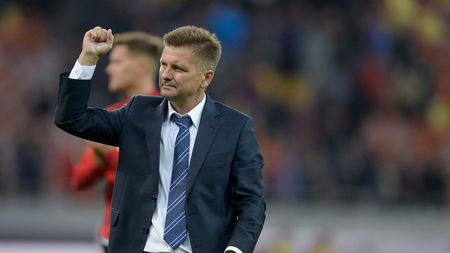 Reacția lui Uhrin după ce Dinamo a obținut o calificare ușoară în sferturile Cupei României. Cum a comentat situația de la club și anunțul lui Negoiță