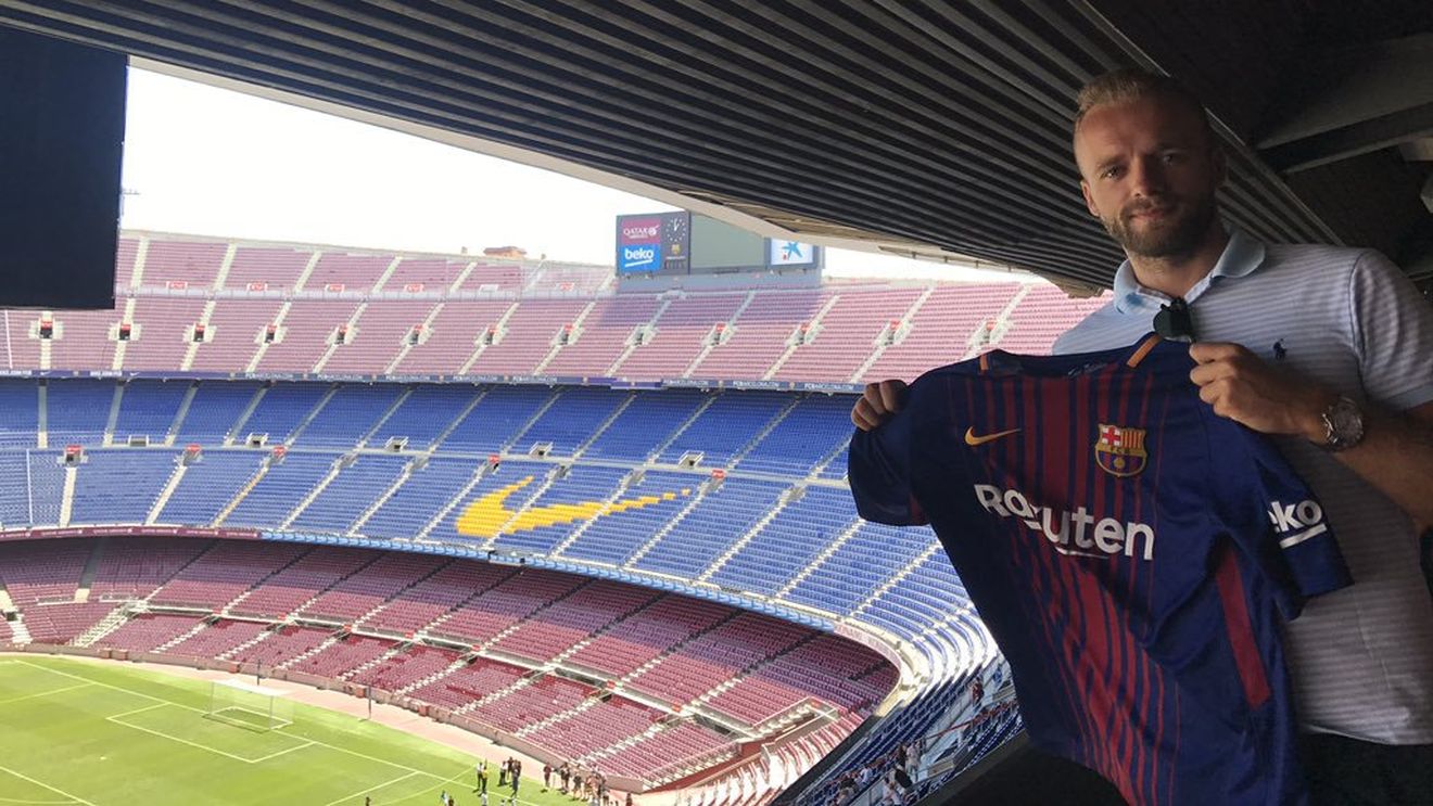 "Un capitol nou! Mulțumesc că m-ați îndrumat către un club mare!" Farsa anului în fotbalului european: povestea din spatele 'transferului' la Barcelona