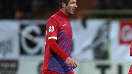 Galamaz, deranjat de cască