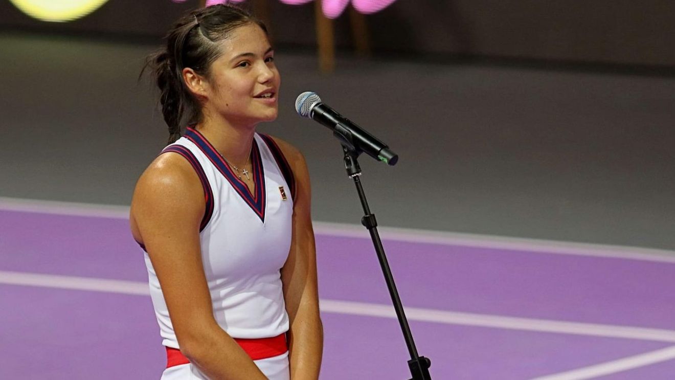 Emma Răducanu, stânjenită de o întrebare foarte directă a Alexandrei Dulgheru: „Cât de arătos e?" Replica britanicei: „Mă gândesc doar la tenis!"