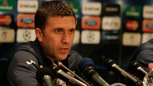 Cine e de fapt patronul?** Minteuan: "Ne putem opri cu transferurile!" / Arpi: "Mai aducem!"