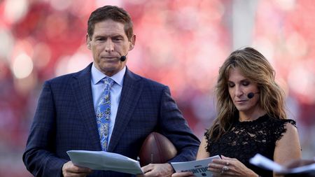 S-a lăsat de fotbal şi a investit în IT. Are o companie cu afaceri de 79 de miliarde de dolari